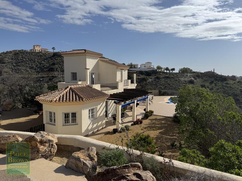 4 bedroom Villa for sale