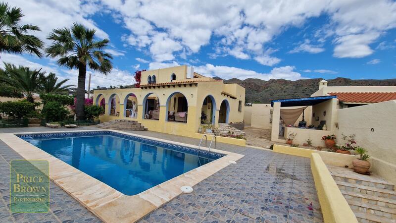 Villa for sale in Mojácar, Almería