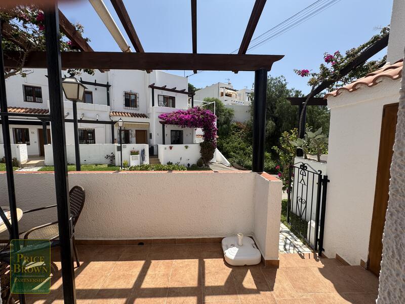 2 Cuarto Adosado en venta