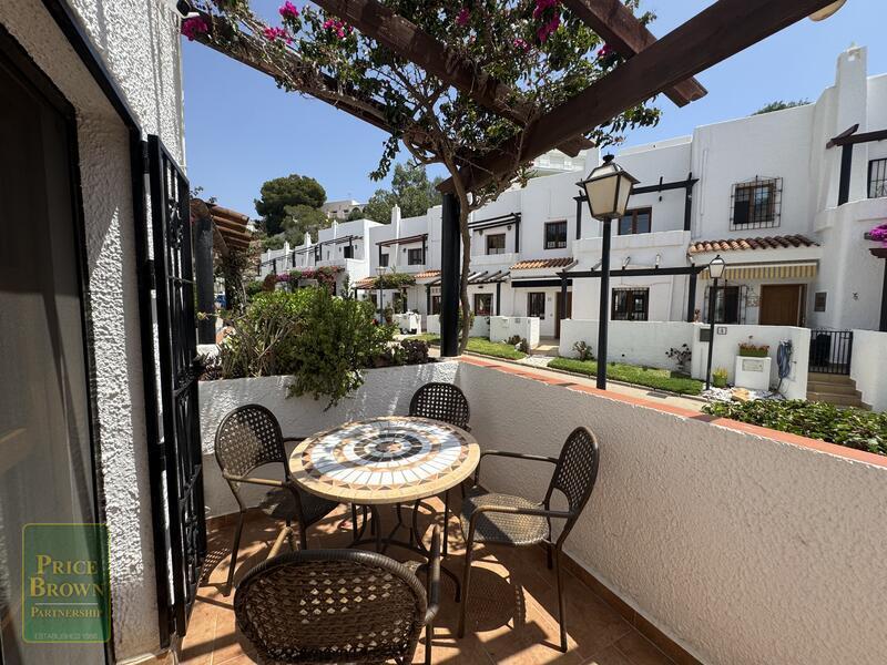 2 Cuarto Adosado en venta