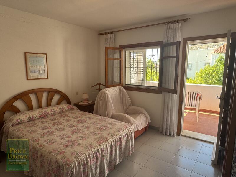 3 bedroom Townhouse for sale