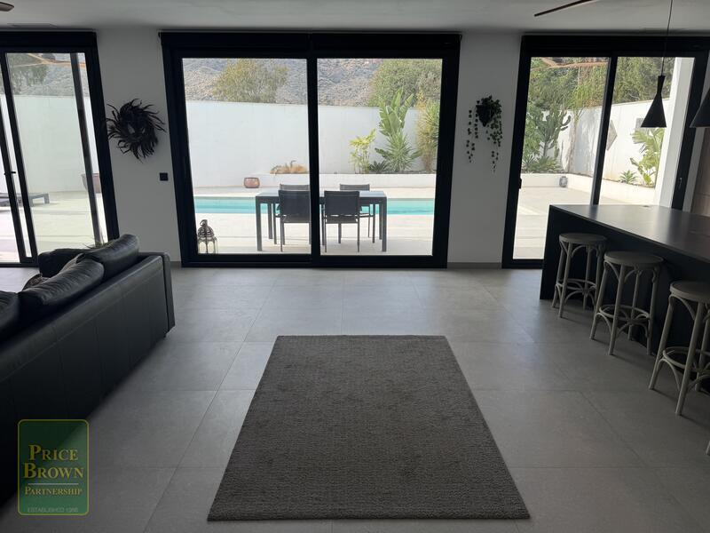 4 bedroom Villa for sale 4 bedroom Villa for sale