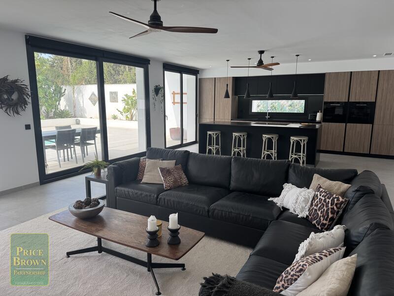 4 bedroom Villa for sale 4 bedroom Villa for sale