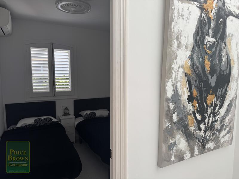 3 bedroom Townhouse for sale