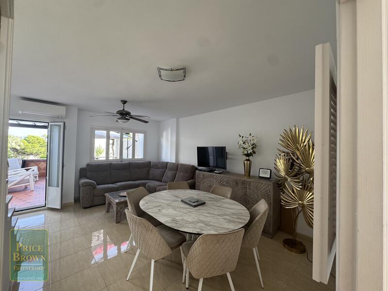 3 bedroom Townhouse for sale