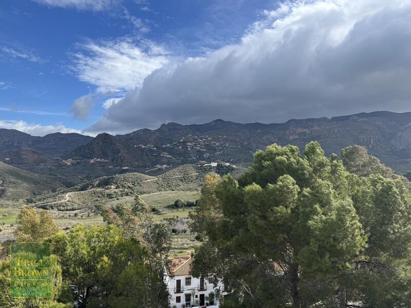 3 slaapkamer Villa Te koop 3 slaapkamer Villa Te koop