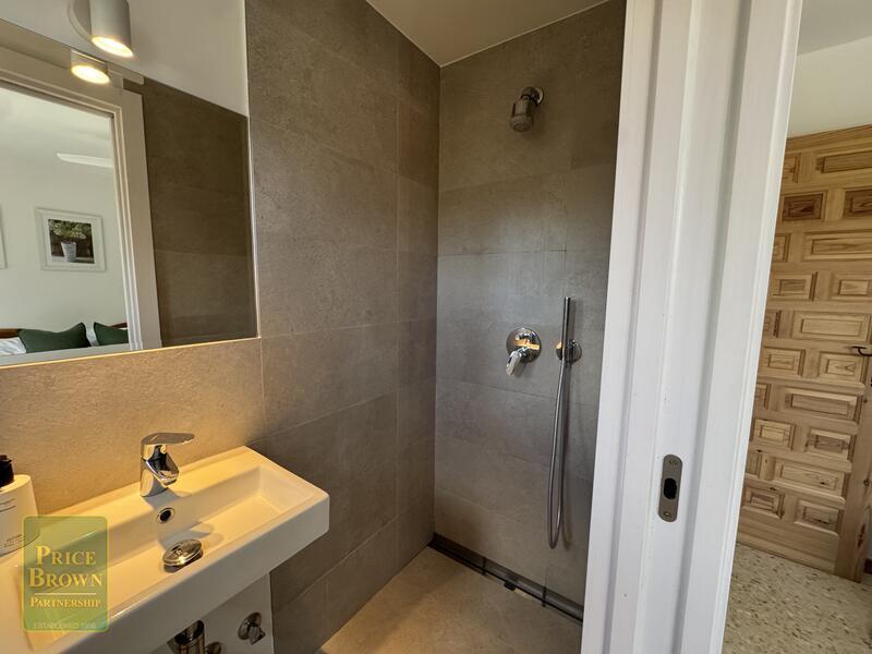 3 slaapkamer Villa Te koop 3 slaapkamer Villa Te koop