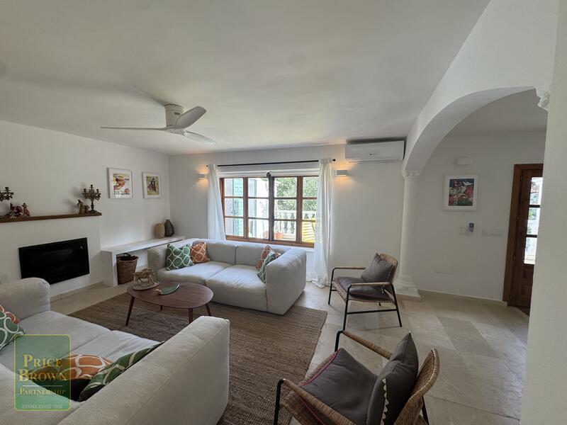 3 slaapkamer Villa Te koop 3 slaapkamer Villa Te koop