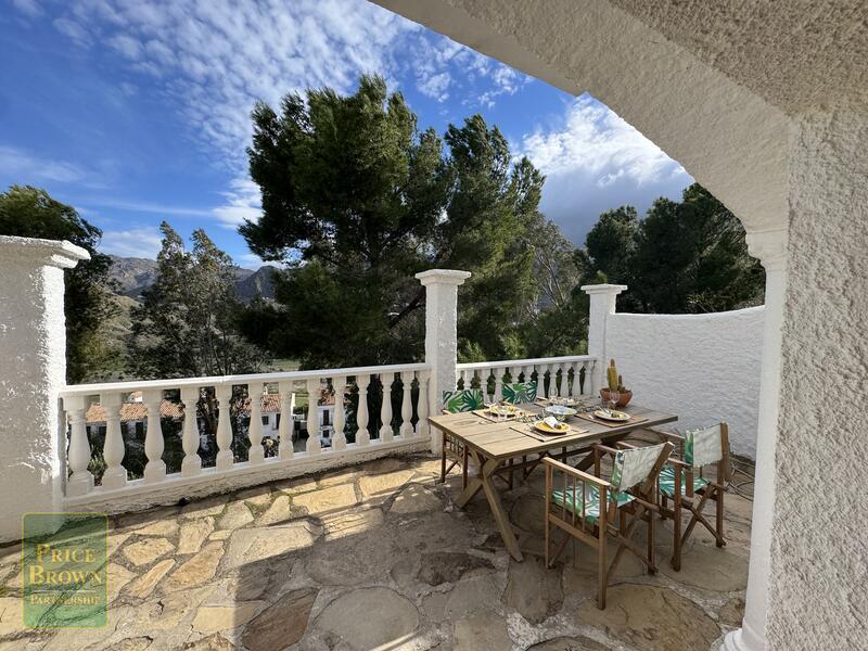 3 slaapkamer Villa Te koop 3 slaapkamer Villa Te koop