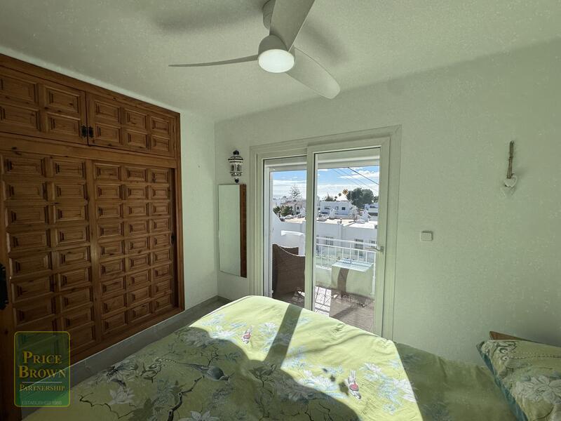 2 bedroom Townhouse for sale