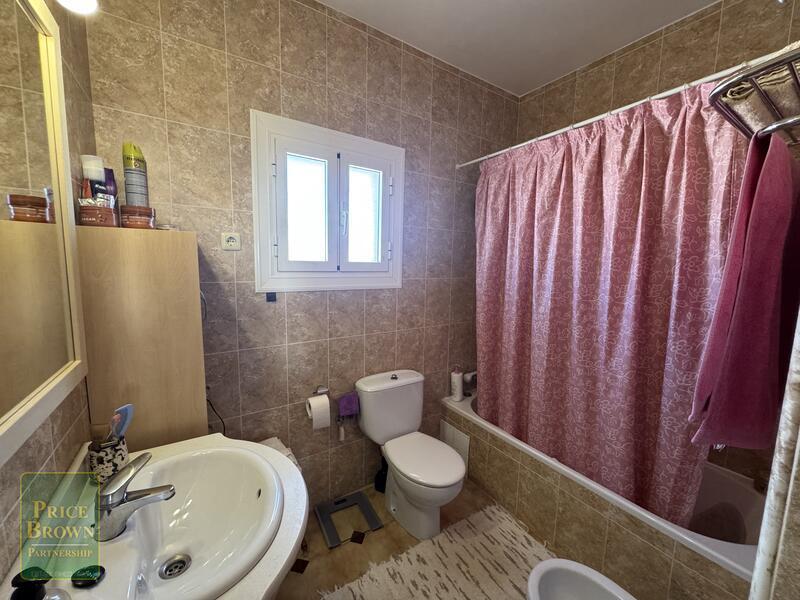 4 спальная комната вилла продается 4 спальная комната вилла продается