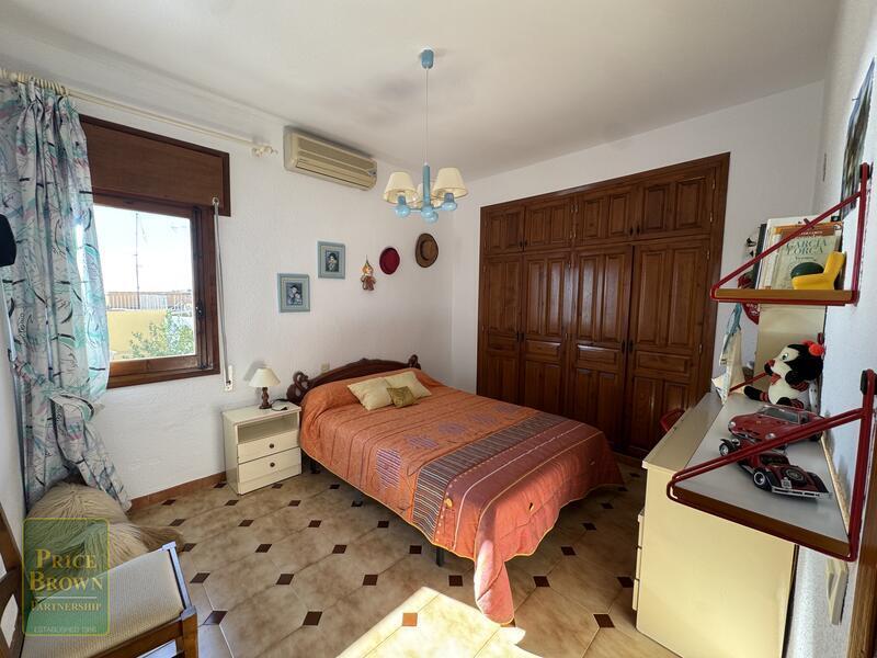 4 спальная комната вилла продается 4 спальная комната вилла продается