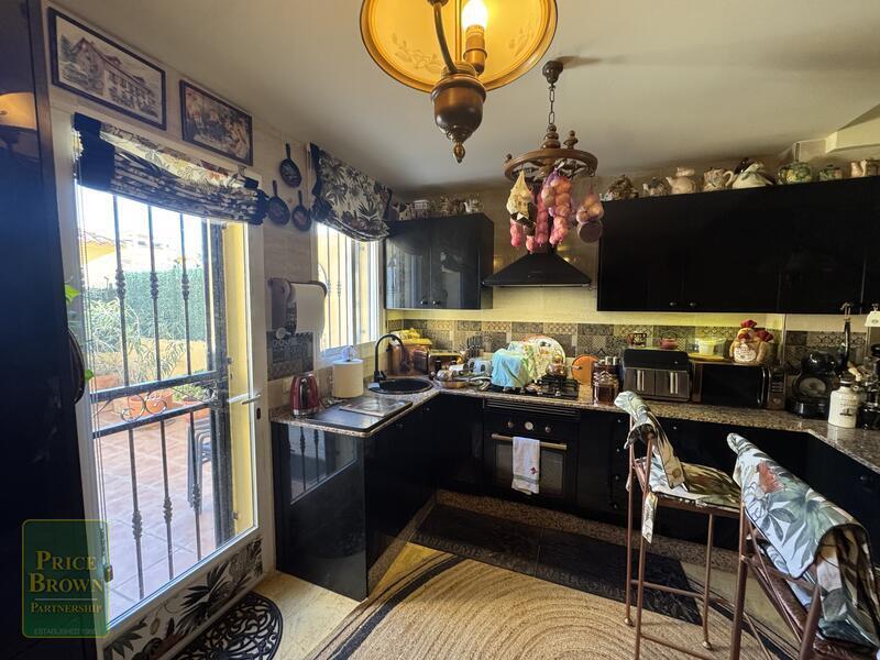 3 sovrum Radhus till salu