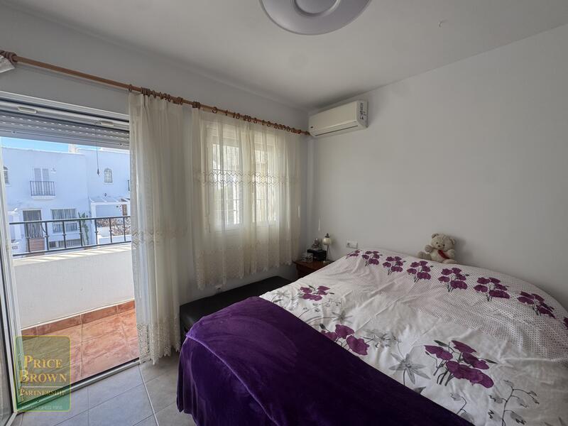 3 bedroom Townhouse for sale