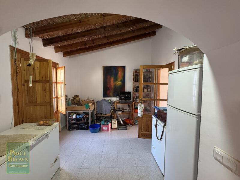 4 bedroom Country House for sale