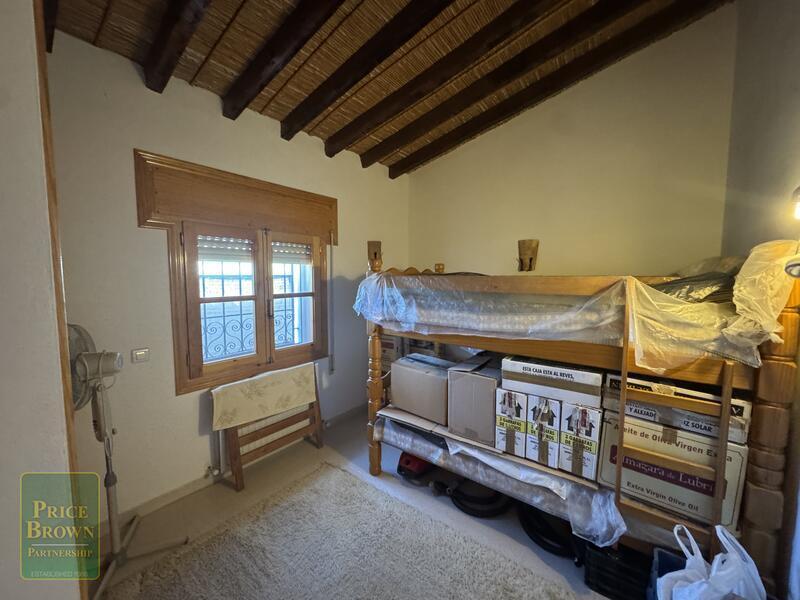 4 bedroom Country House for sale