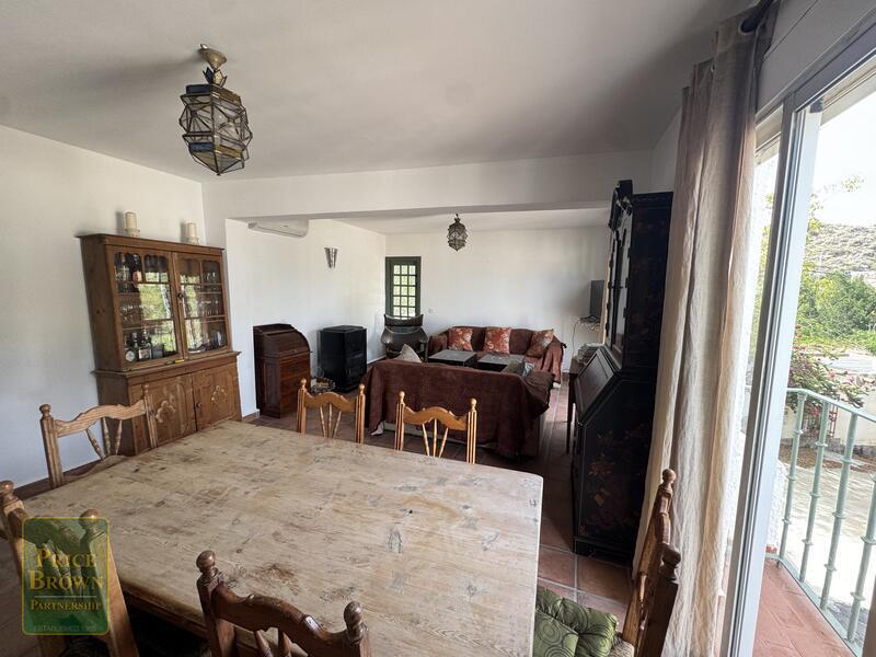 3 slaapkamer Landhuis Te koop