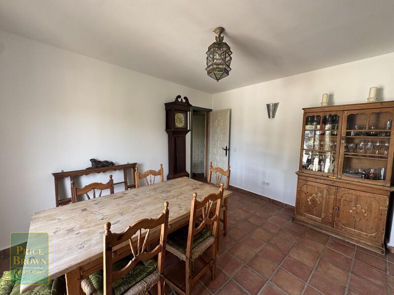 3 slaapkamer Landhuis Te koop