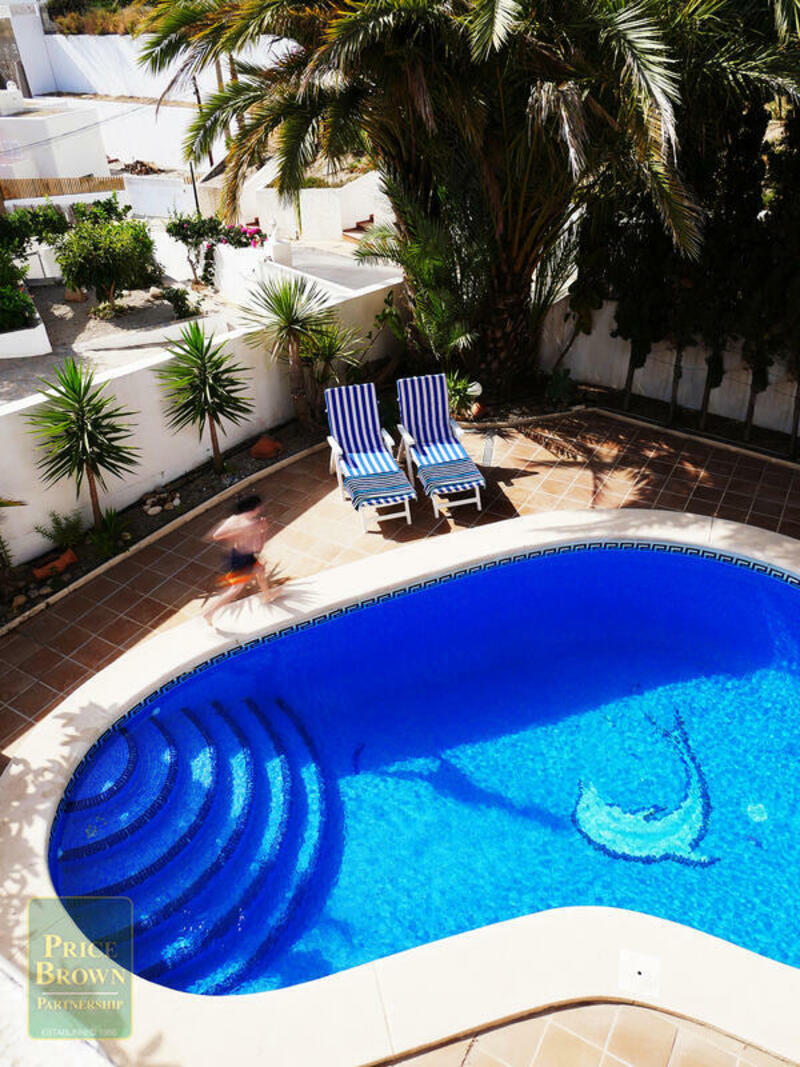 4 bedroom Villa for Short Term Rent