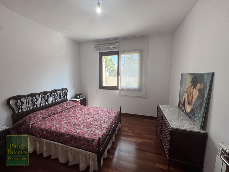 5 bedroom Villa for sale