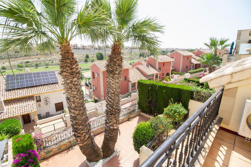 3 slaapkamer Gezinswoning Te koop