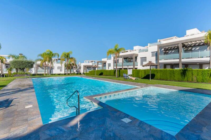 Apartment for sale in Punta Prima, Alicante