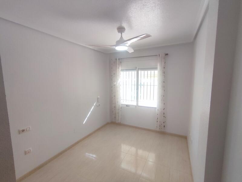 2 Cuarto Villa en venta