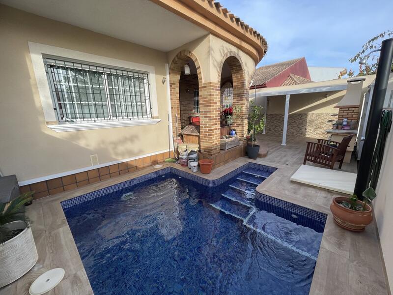 3 bedroom Villa for sale