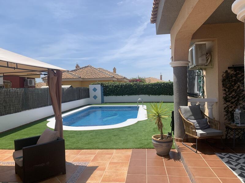 Villa Te koop in Gea y Truyols, Murcia