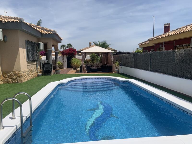 3 Cuarto Villa en venta