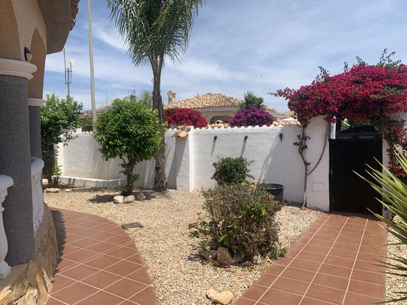 3 Cuarto Villa en venta