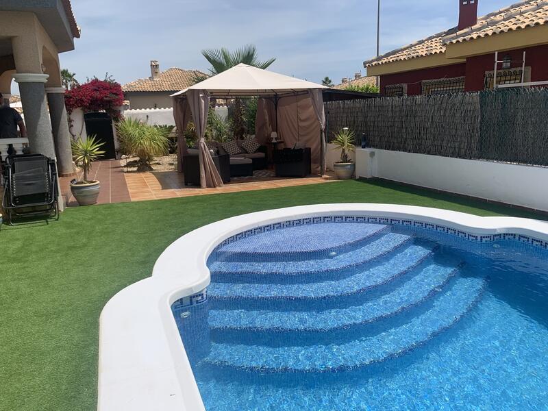 3 Cuarto Villa en venta