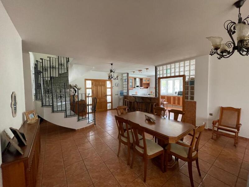 5 Cuarto Villa en venta