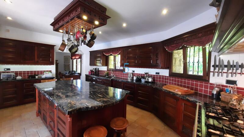 4 slaapkamer Villa Te koop