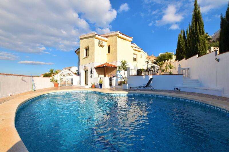 Villa for sale in Rojales, Alicante