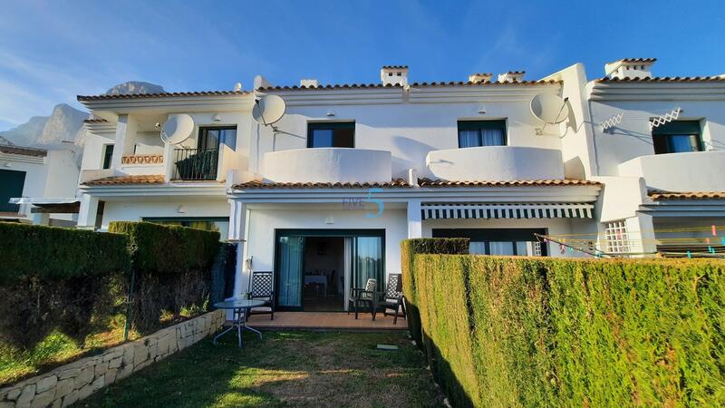 Townhouse for sale in Polop, Alicante