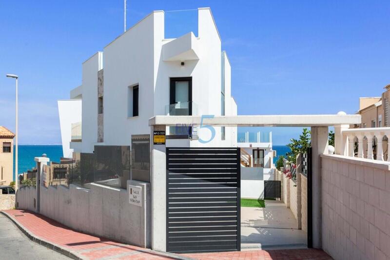 3 Cuarto Villa en venta