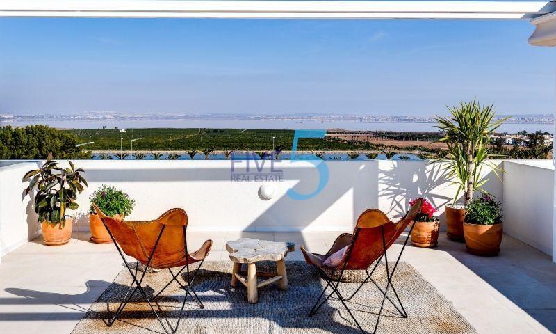 Villa à vendre dans Torrevieja, Alicante