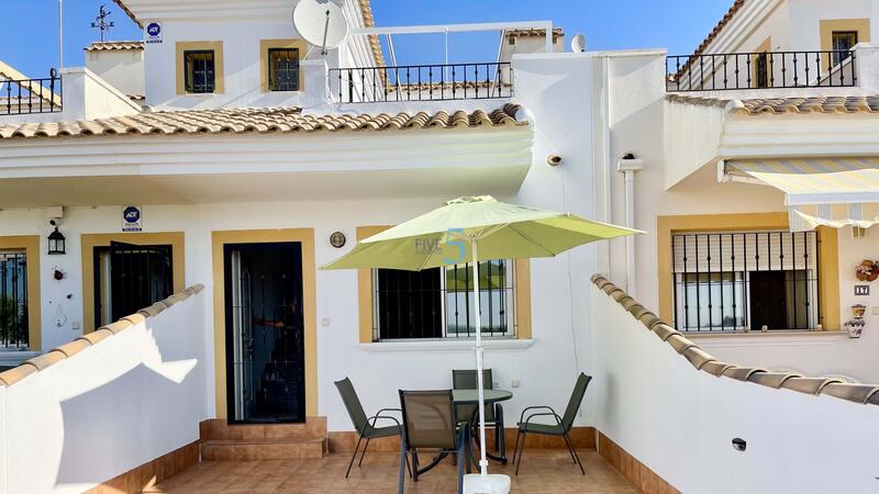 Villa en venta en Orihuela, Alicante