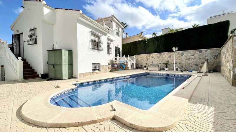 Villa for sale in Rojales, Alicante