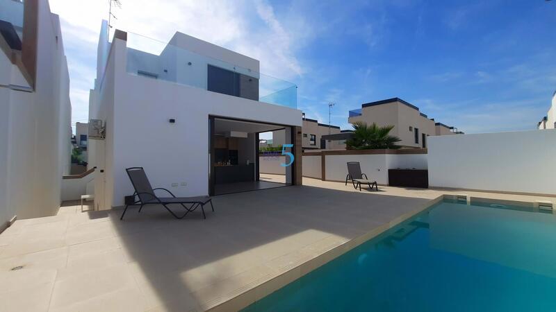 Country House for sale in Benijófar, Alicante