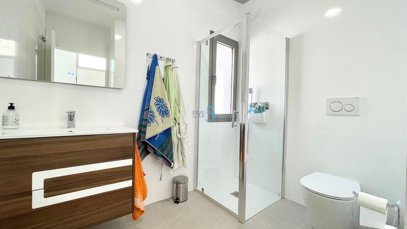 5 soveværelse Villa til salg