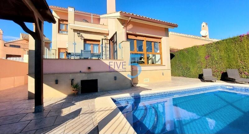 3 bedroom Villa for sale