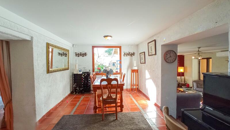 4 Cuarto Villa en venta