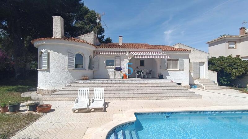 Country House for sale in Torrevieja, Alicante