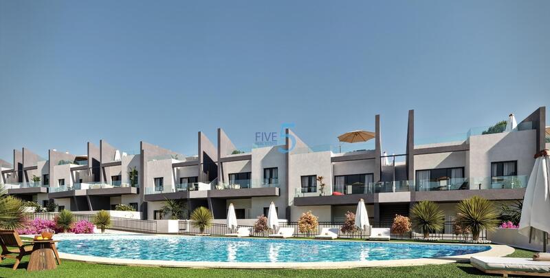Villa for sale in San Miguel de Salinas, Alicante