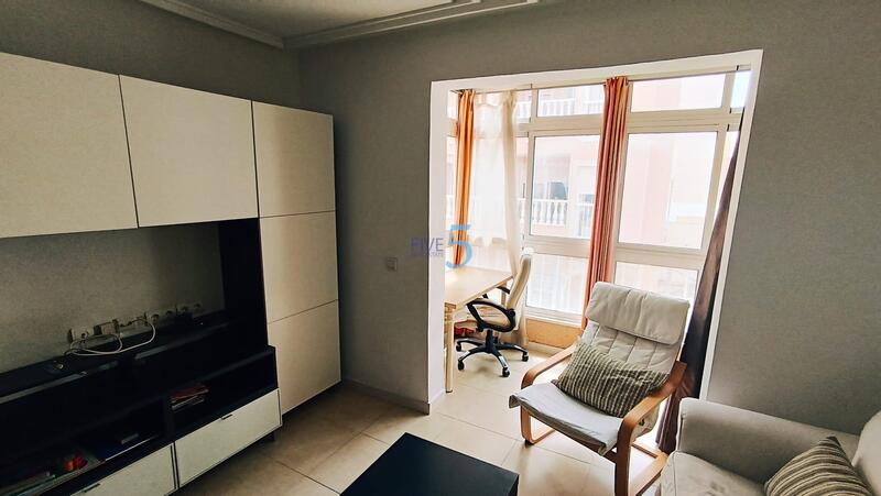 2 slaapkamer Appartement Te koop