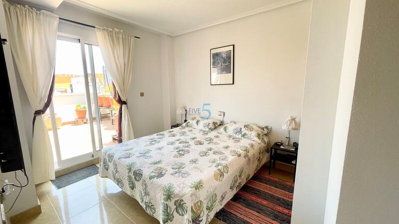 4 slaapkamer Appartement Te koop