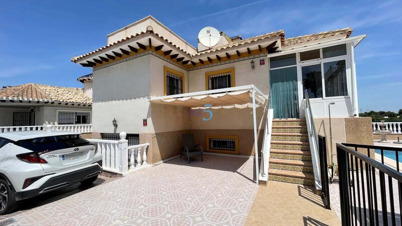 Деревенский Дом продается в Orihuela, Alicante