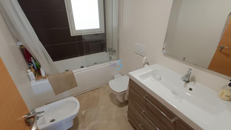 3 bedroom Apartment for sale